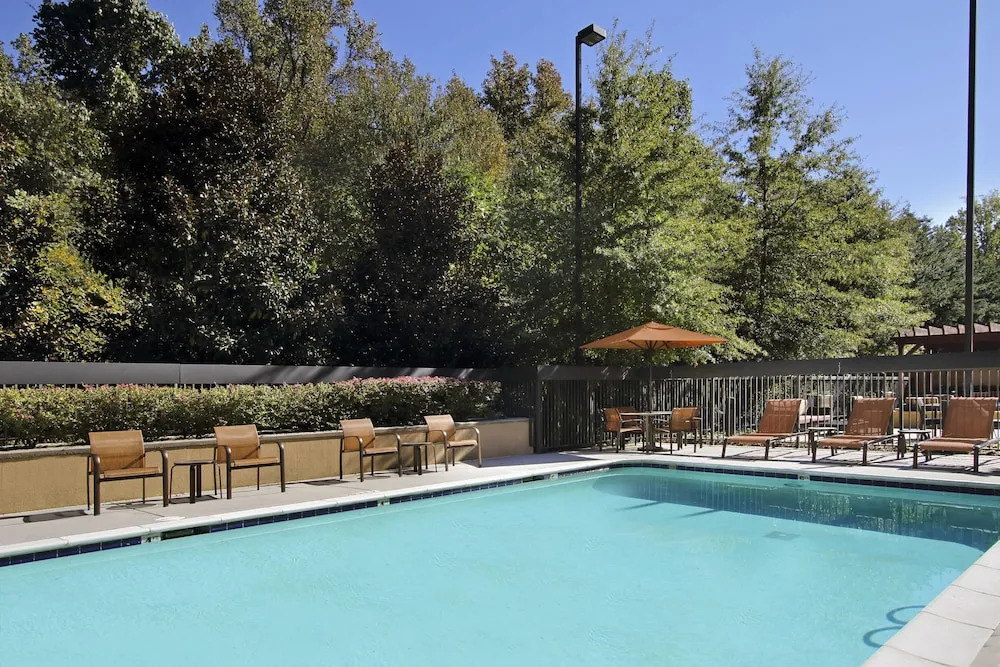Courtyard by Marriott Atlanta Airport West