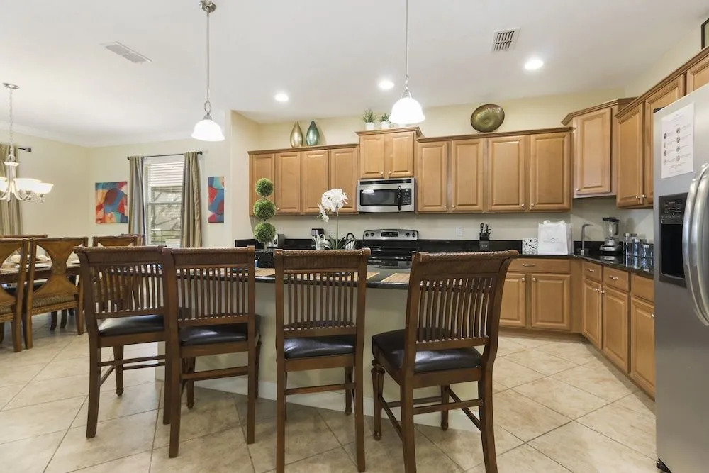 Paradise Palms 8852