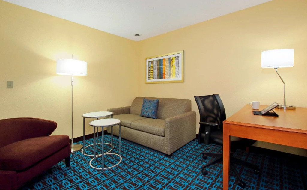 Fairfield Inn & Suites Colorado Springs South