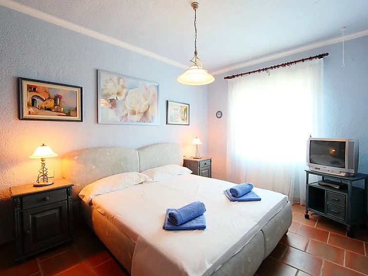 Holiday Home Sara by Interhome