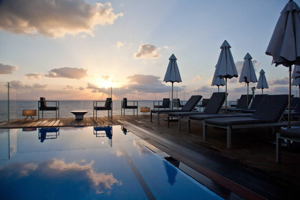 Carlton Tel Aviv Hotel   Luxury on the Beach