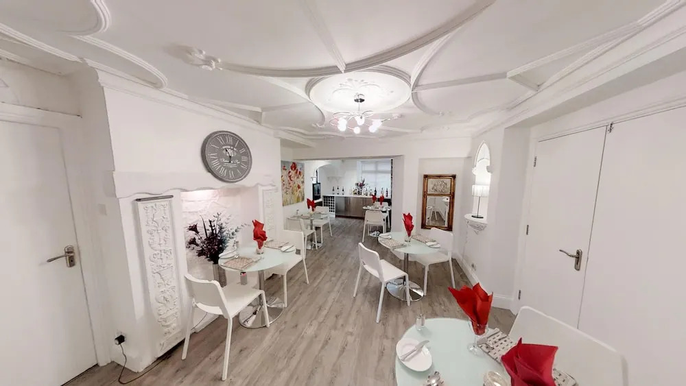 Redhill House Boutique Hotel