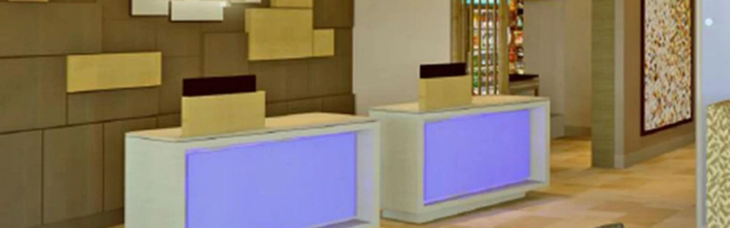 Holiday Inn Express & Suites Toronto Airport West by IHG
