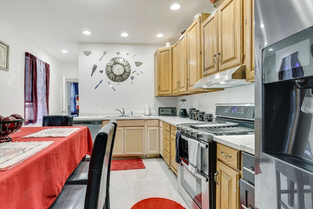 Wilmington Home ~ 28 Mi to Downtown Philadelphia!