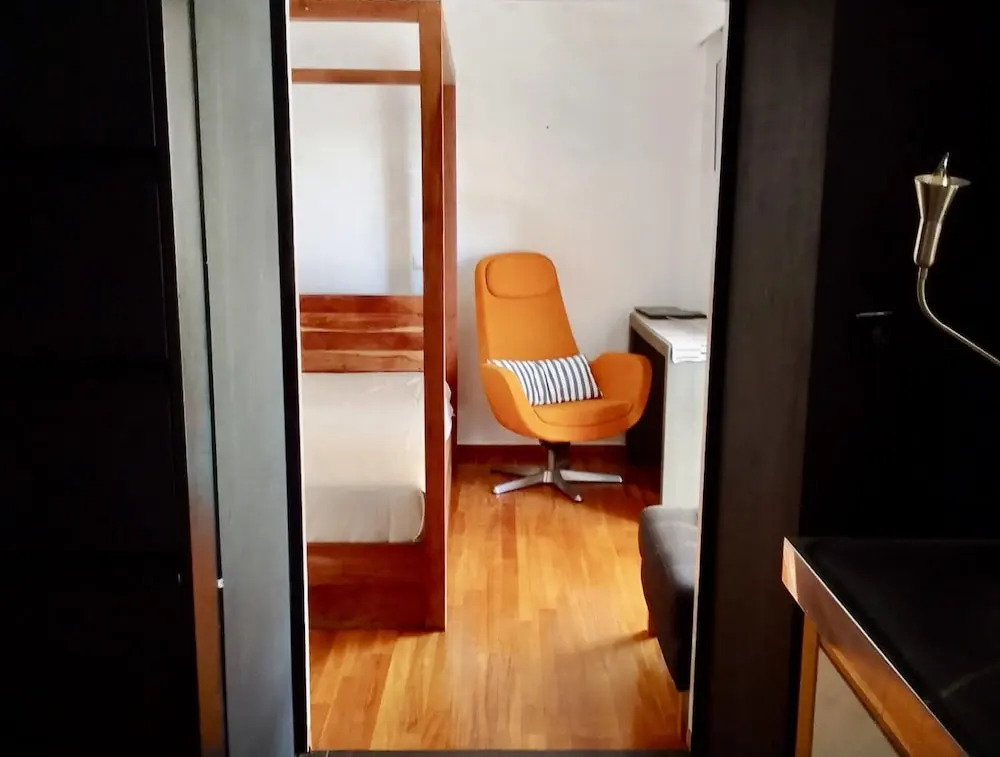 Impeccable 3-bed Apartment in Athens
