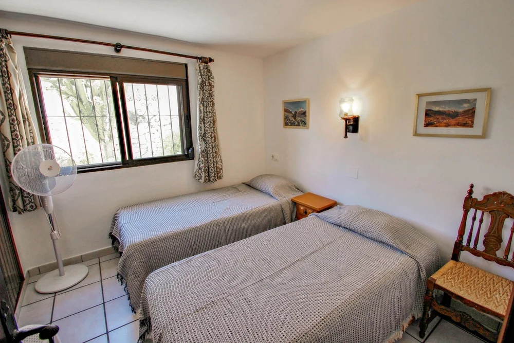 David - holiday bungalow with pool in Teulada