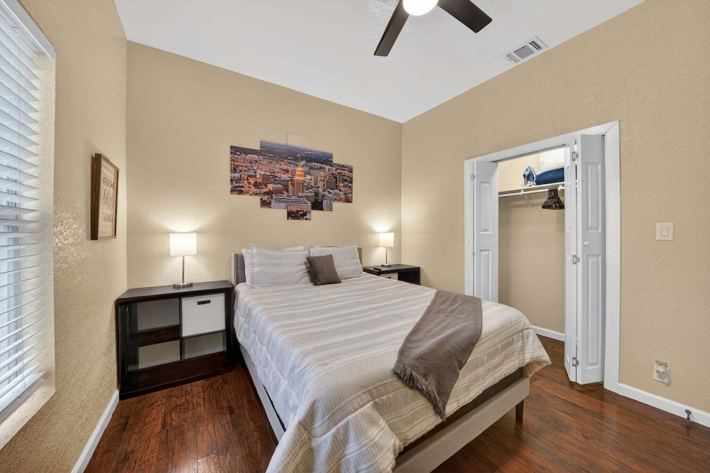 Minutes From Alamodome, Riverwalk, Pearl And Hbgcc 3 Bedroom Home