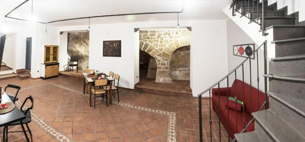 The Rock Apartment in Napoli