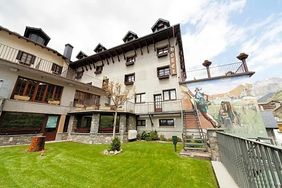 Hotel Villa de Torla