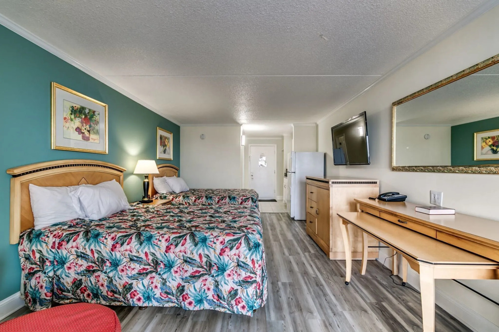 Sea Hawk Motel