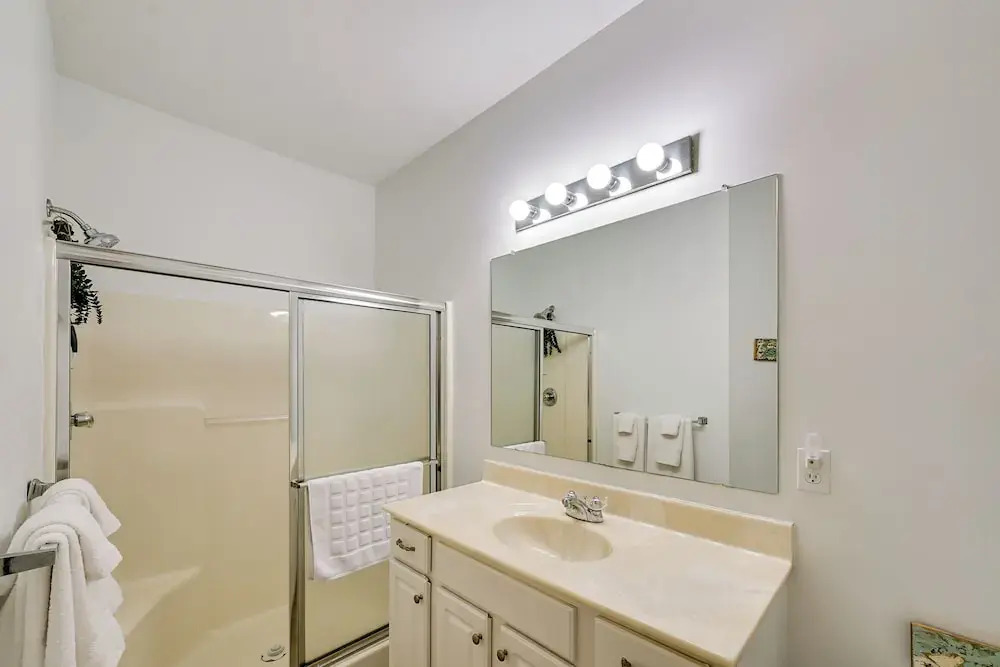 Pool Access & Easy Beach Days! Lewes Unit w/ Patio