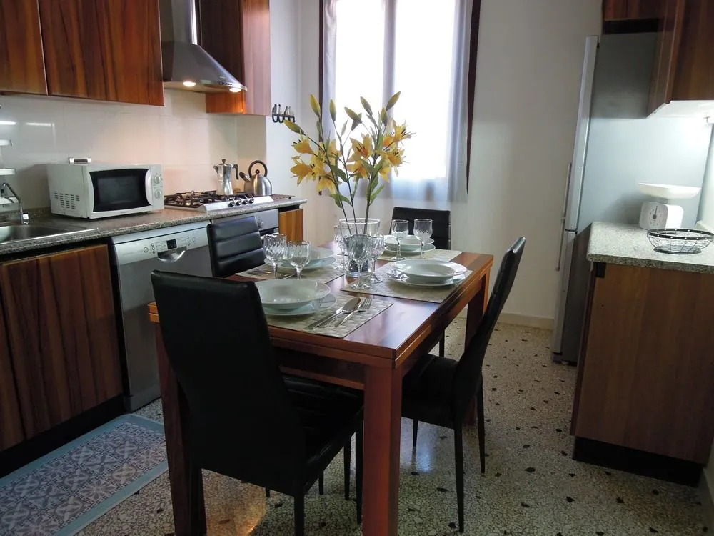 Ca Delfina Holiday Home