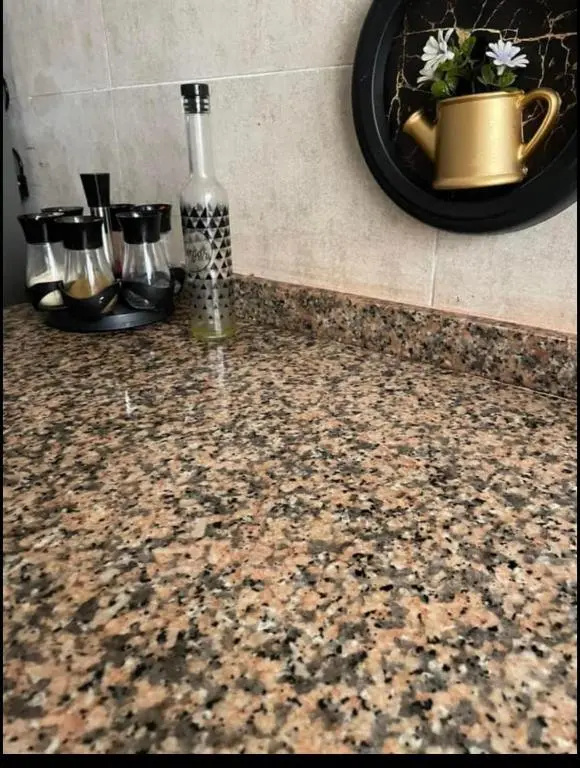 Appartement Moderne o6 3 7 7o 23 36