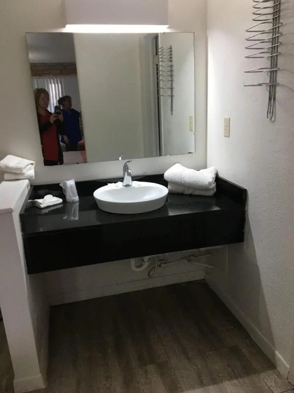 Sands Motel