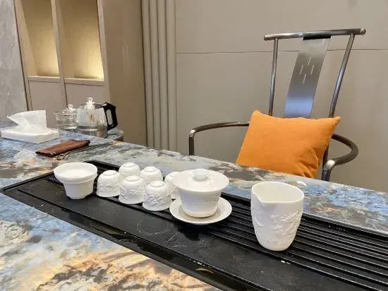 Green View Hotel (Foshan Xiqiao Mountain Qian Guo Qing Store)