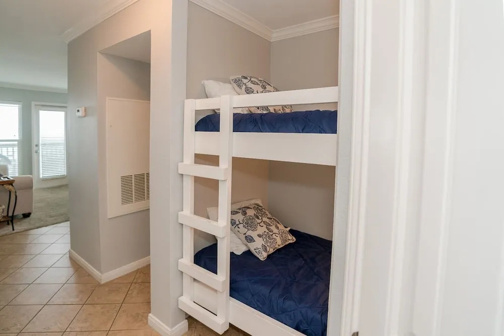 Southern Seahorse 1 Bedroom Condo