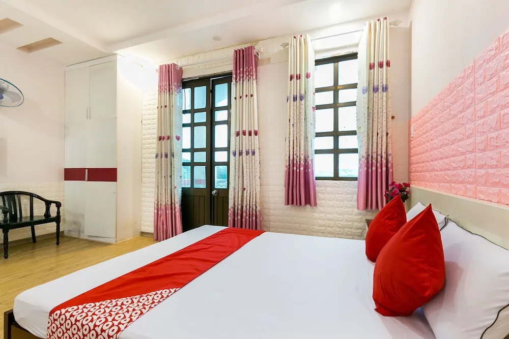 Habana Hotel by OYO Rooms