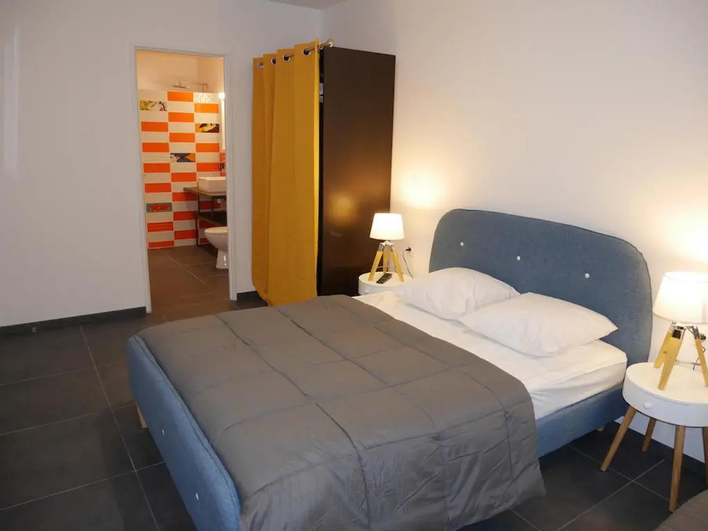 Ecrins 6 n°2: skis aux pieds, appartement neuf