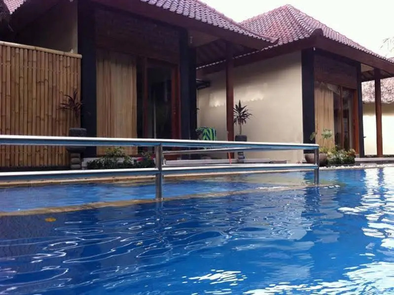 Kopi Kats Poolside Villas