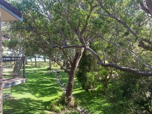 36 'Bay Parklands', 2 Gowrie Avenue - Close To The Water With Pool And Spa And Tennis Court