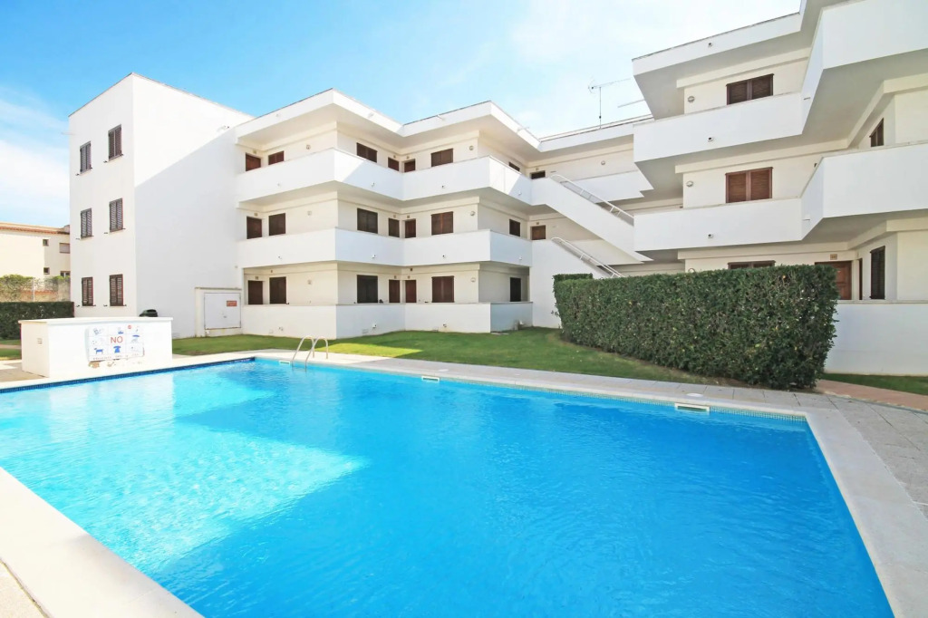 Nerea in L'Escala with 2 bedrooms and 1 bathrooms