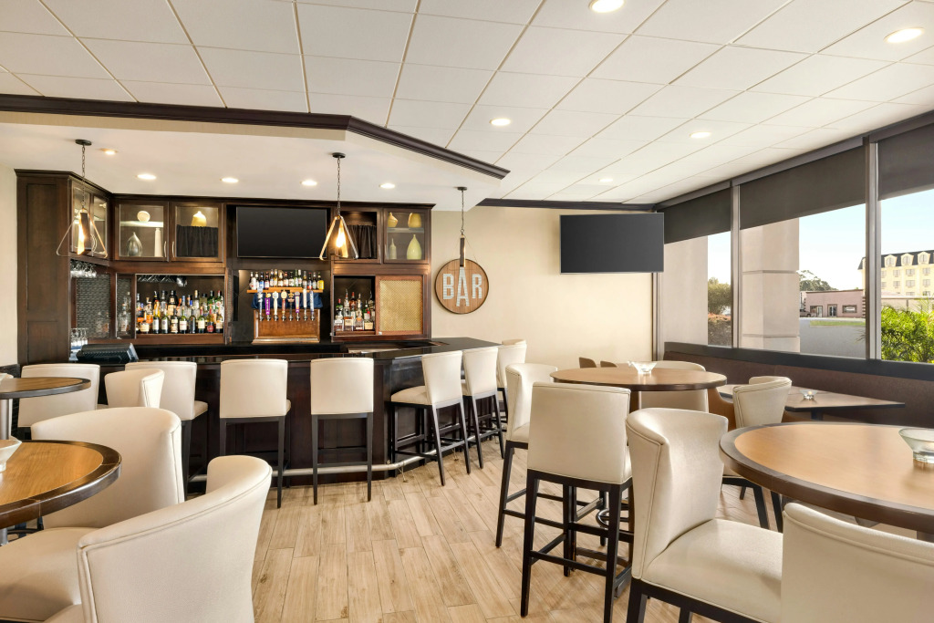 DoubleTree by Hilton New Orleans Airport