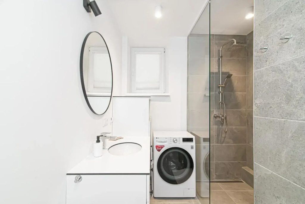 Spacious 2-bedroom apartment in Vilnius Old Town by URBAN RENT