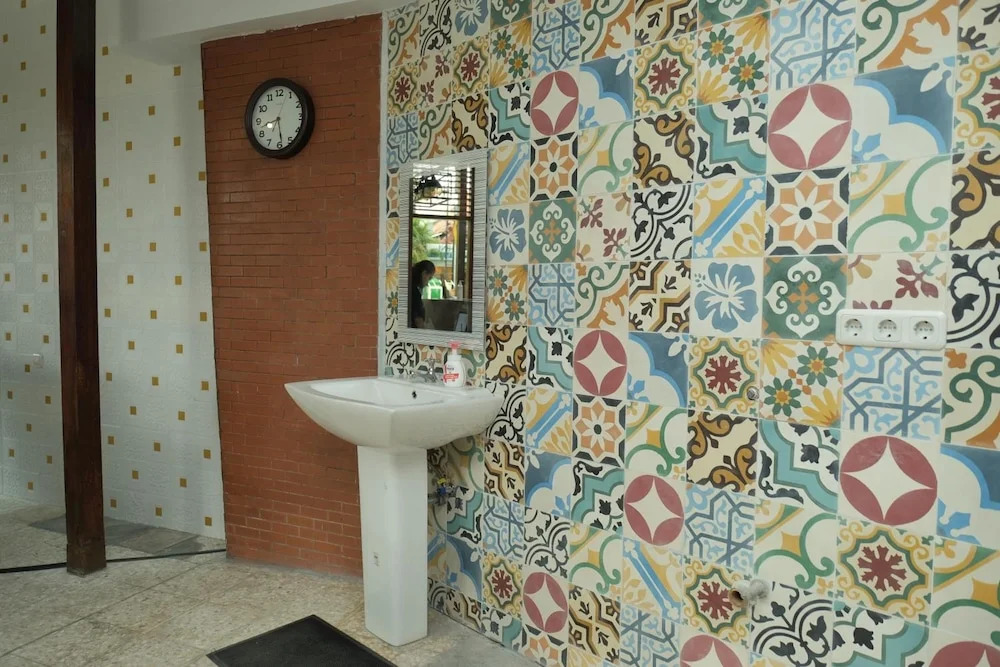 Hotel Maerakaca Tugu Yogyakarta Mitra RedDoorz