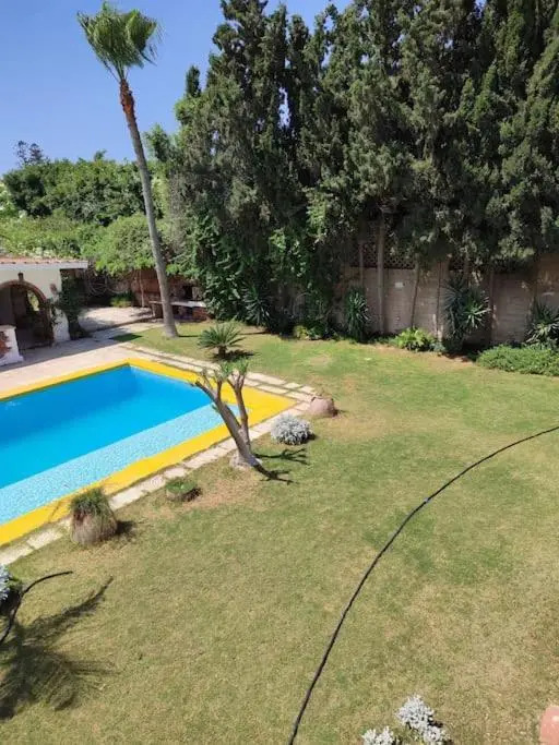 Lovely spacious five bedroom villa with a pool