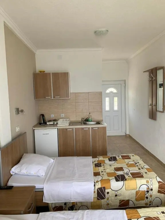Sunrise Apartments and Studios