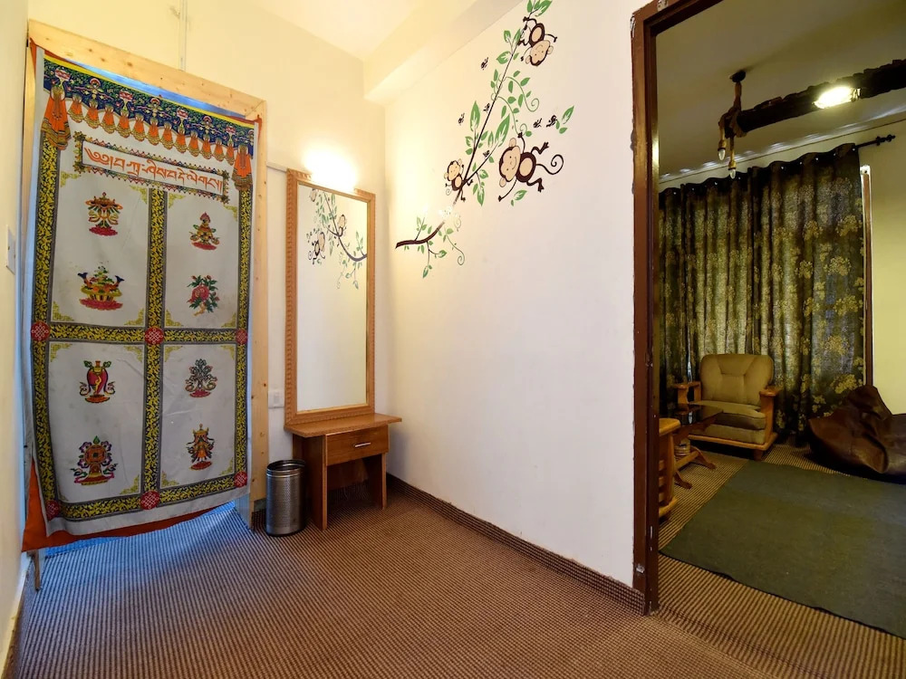 OYO 13350 Home Hill View Naggar Road