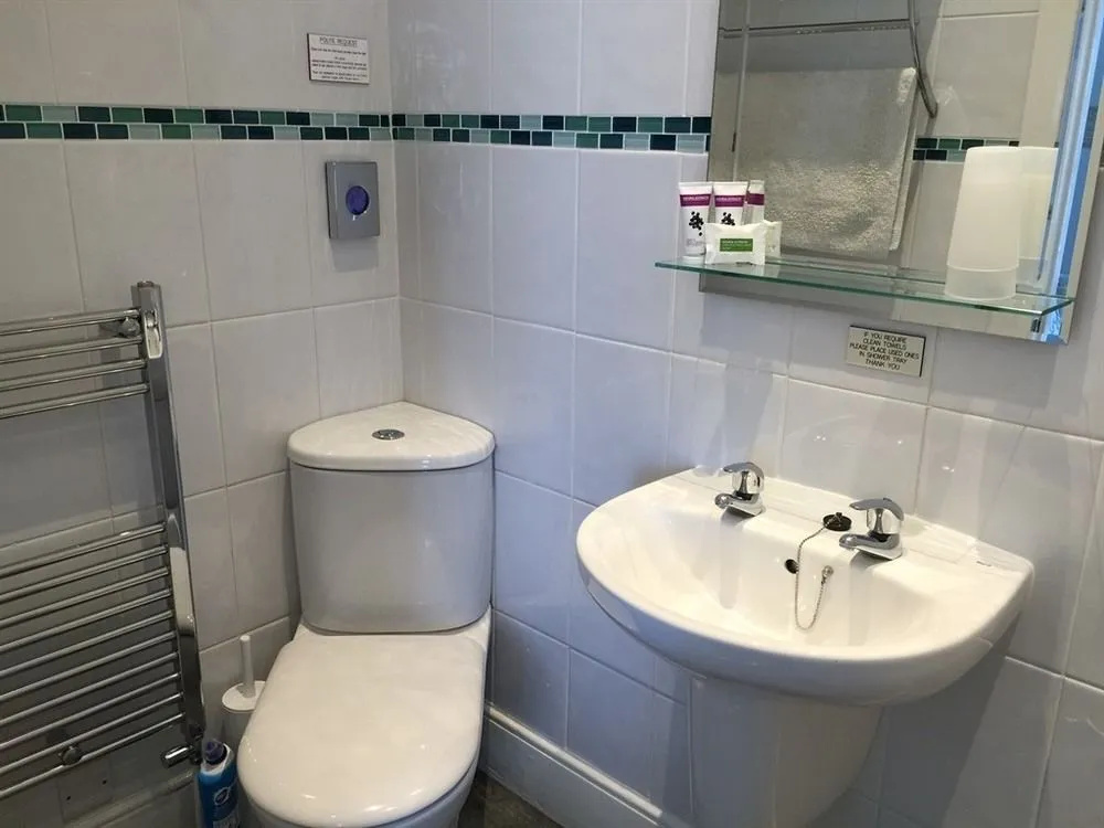 Kenmore Guest House