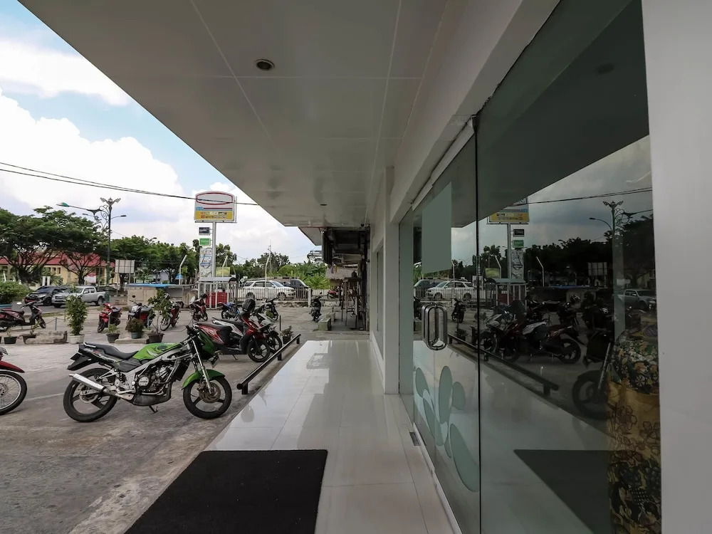 NIDA Rooms Sudirman 240 Marpoyan Damai at Sabrina 81 Hotel