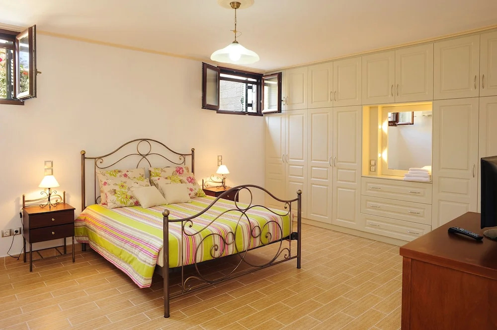 Villa Argyro