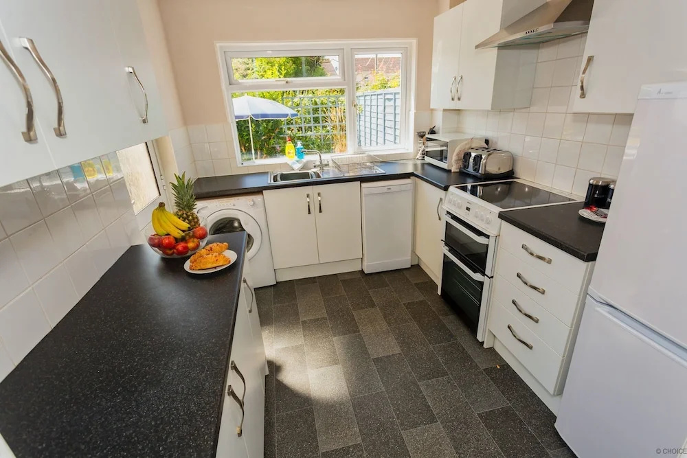 Dolphin Cottage