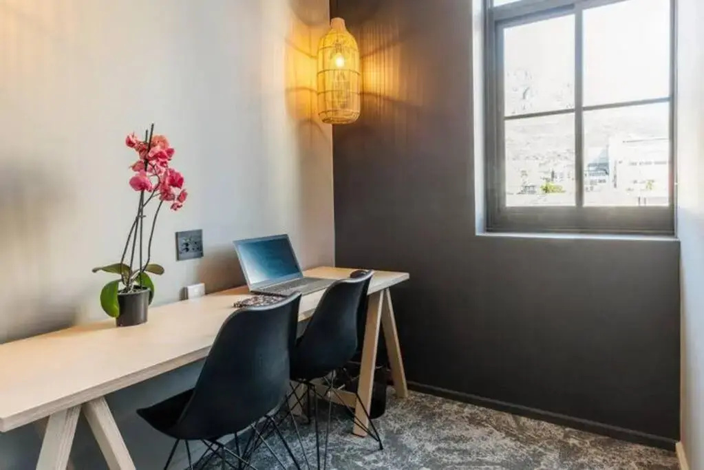 Loft Style Apartment in of the heart of East City. Views&Balcony