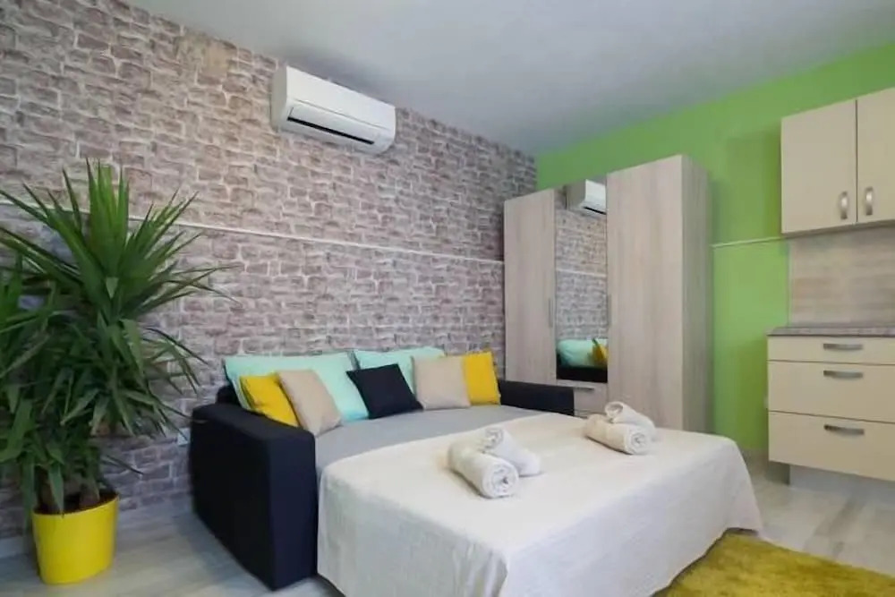 Bliss Apartments with free parking