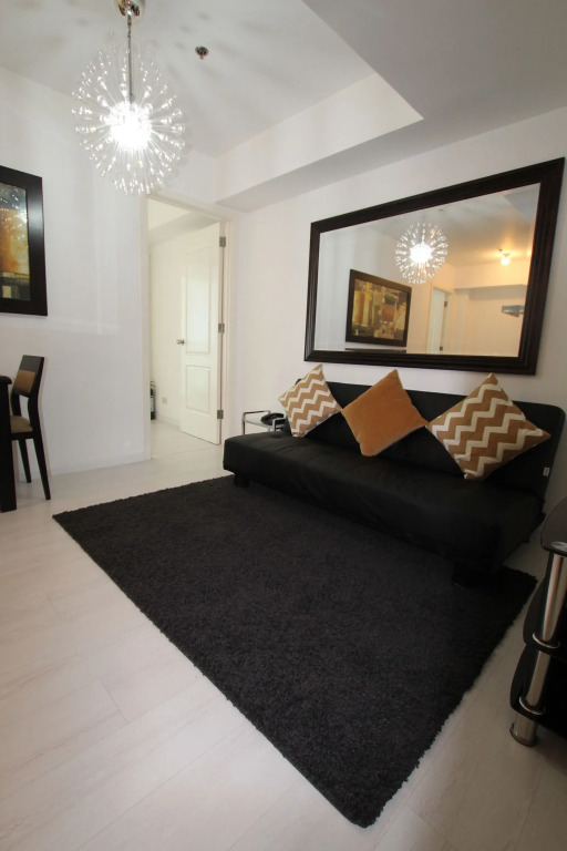 SIGLO SUITES @ The Azure Urban Resort Residences