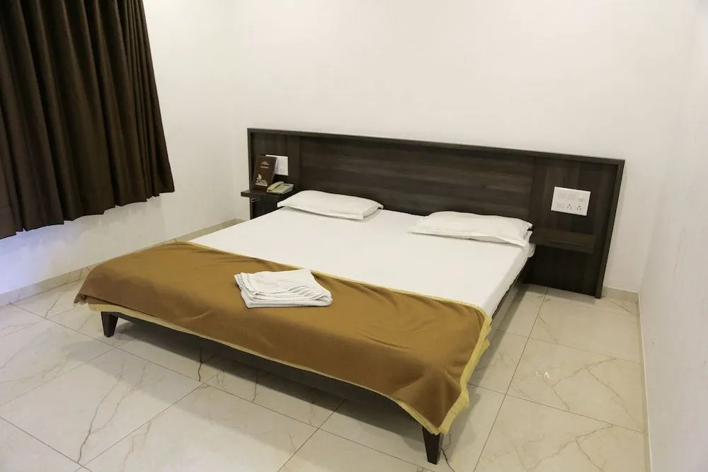 Hotel Khushi International