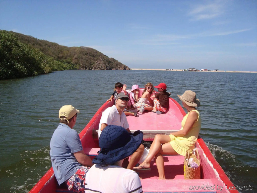 Las Alamandas