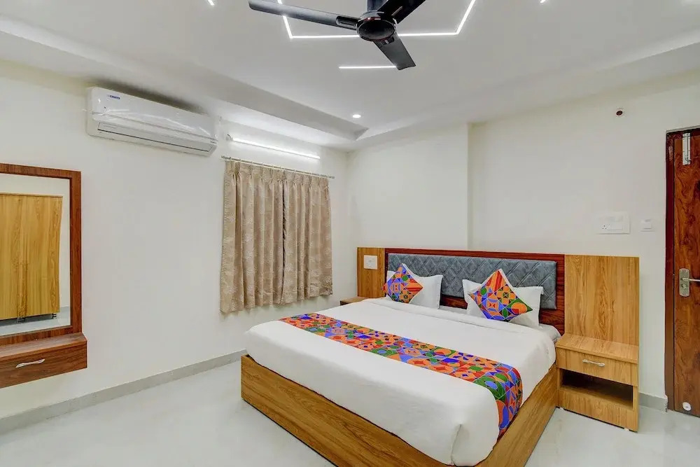 FabHotel Dharani Grand Madhapur