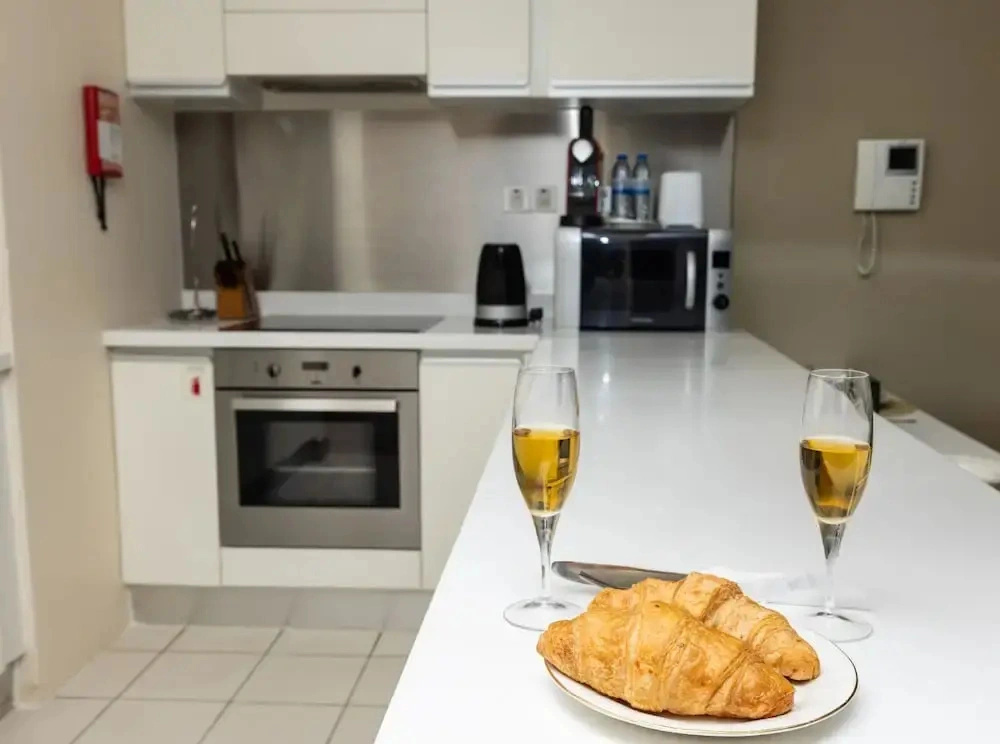 Paradise View Holiday Homes L.L.C