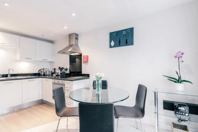 Roomspace Serviced Apartments - Capitol Square