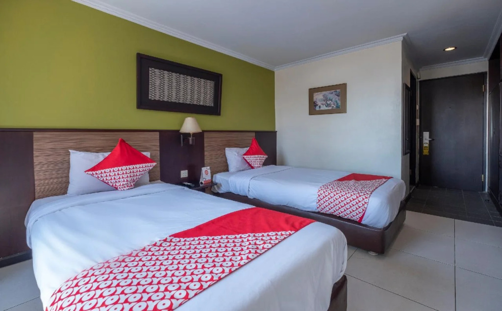 Losari Metro Hotel
