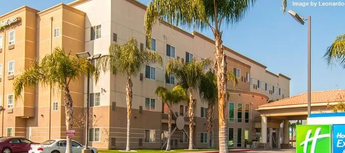 Wyndham Garden Bakersfield