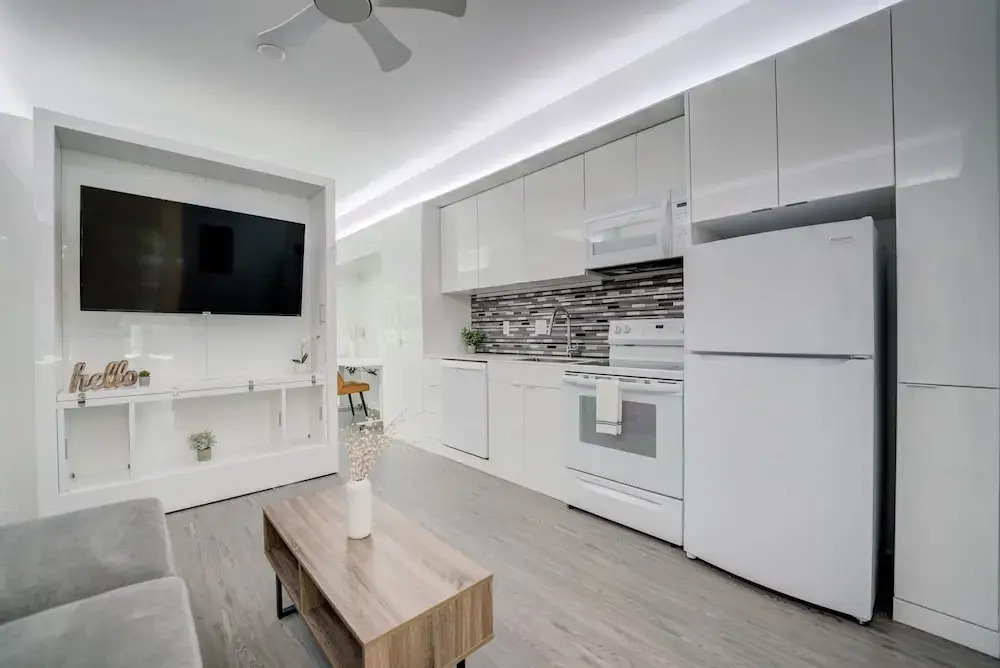 FRONTDESK Tremont Oaks Micro Apts Cleveland