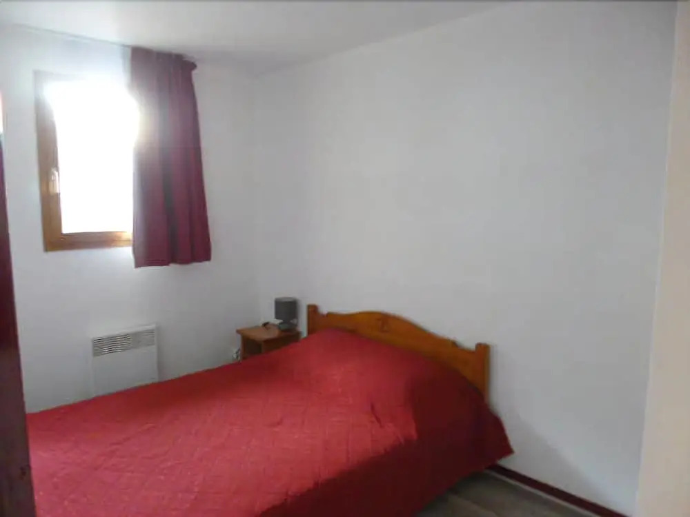 Lou Services Apartment CB55 LSI 001