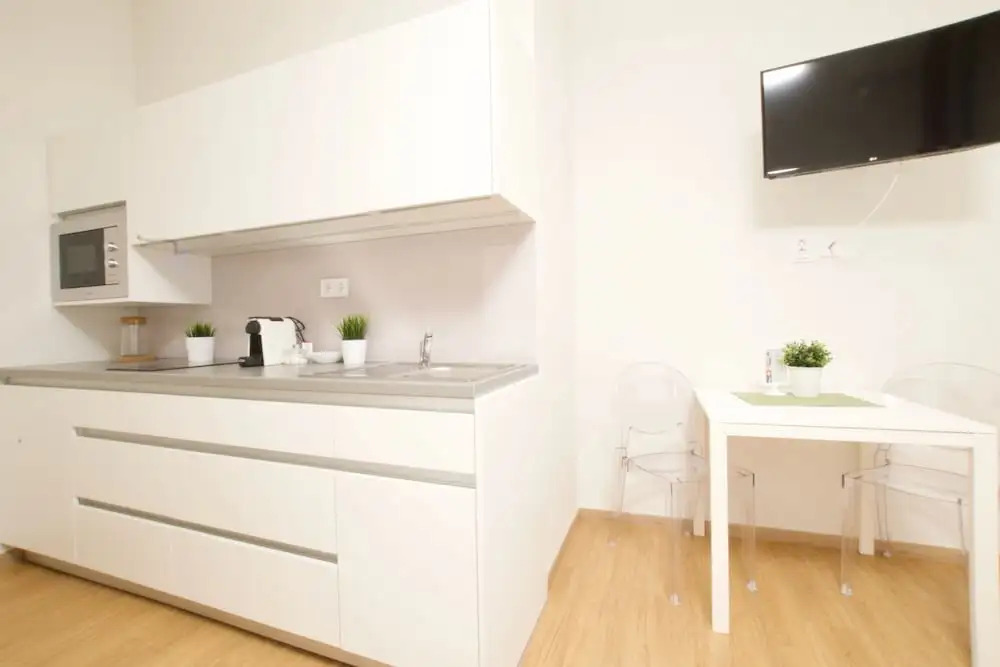 EuroPest Luxury Suites by Hi5 Apartments
