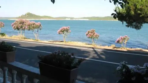 Ayvalik Dostlar Pansiyon