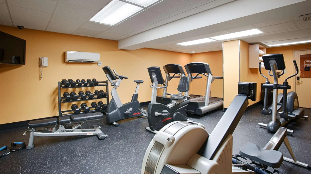 Best Western Plus Suites Downtown Calgary